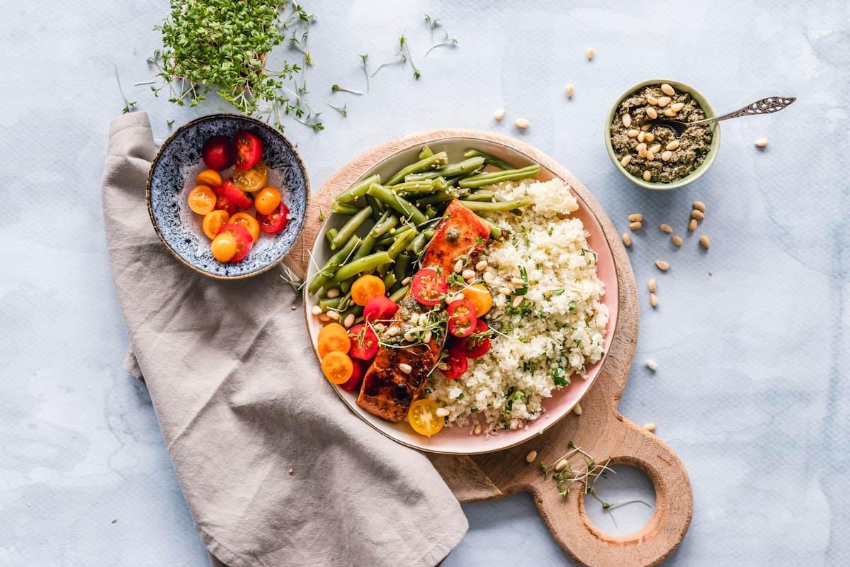 Professional nutritionist consultation team at Healthplanconnect